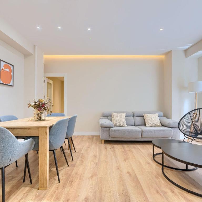 Vivienda Turistica Tivoli Centrico y Moderno - Apartamento de 3 dormitorios - 5
