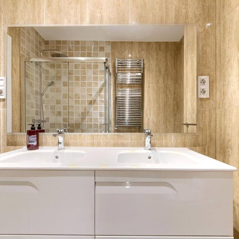 Vivienda Turistica Tivoli Centrico y Moderno - Apartamento de 3 dormitorios - 24