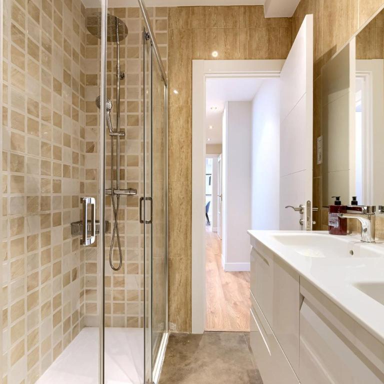 Vivienda Turistica Tivoli Centrico y Moderno - Apartamento de 3 dormitorios - 25