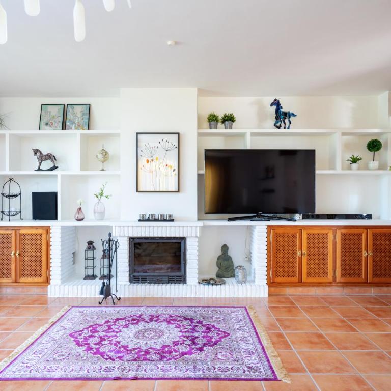 Stunning villa with pool by Costarentals - Ref 41 - Villa - 24