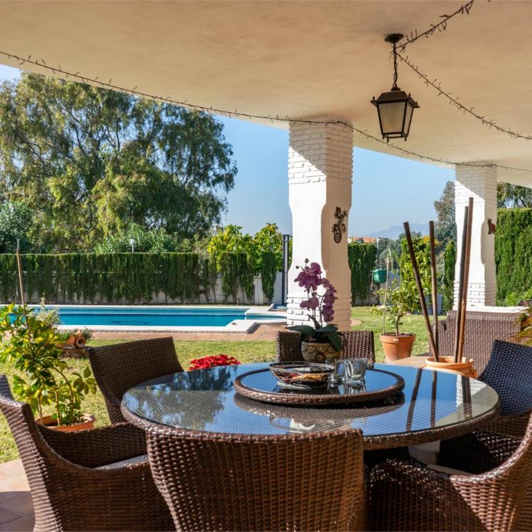 Stunning villa with pool by Costarentals - Ref 41 - Villa - 3