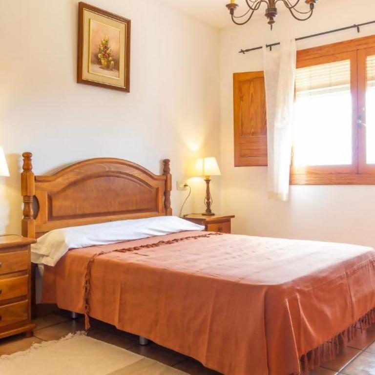 Chalet Los Olivos con piscina - Casa de 3 dormitorios - 25