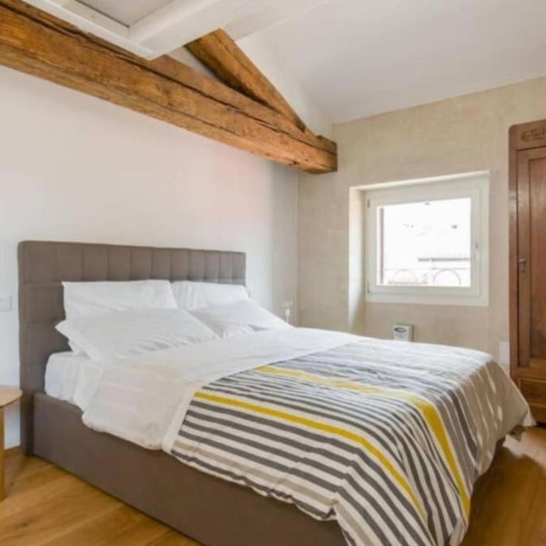 Ponte Pietra Luxury Home in Verona - Two-Bedroom Apartment - 8