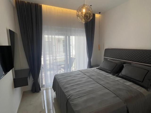 Apartments Amira - Double Room with Balcony - 10