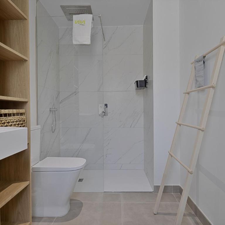 ViVi Homes - Levalin Wellness, Pool & Terrace - Deluxe Apartment - 23