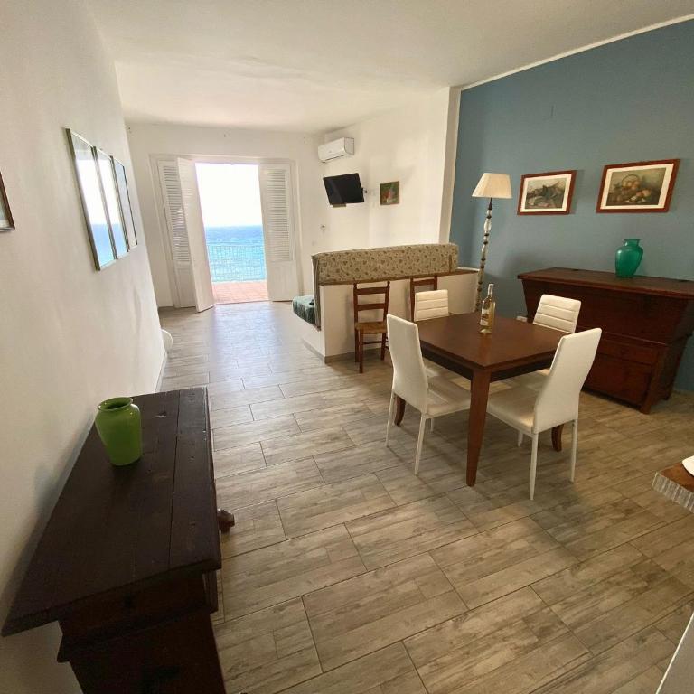 Marchisa Apartments - Appartamento con 3 Camere da Letto e Vista Mare - 1