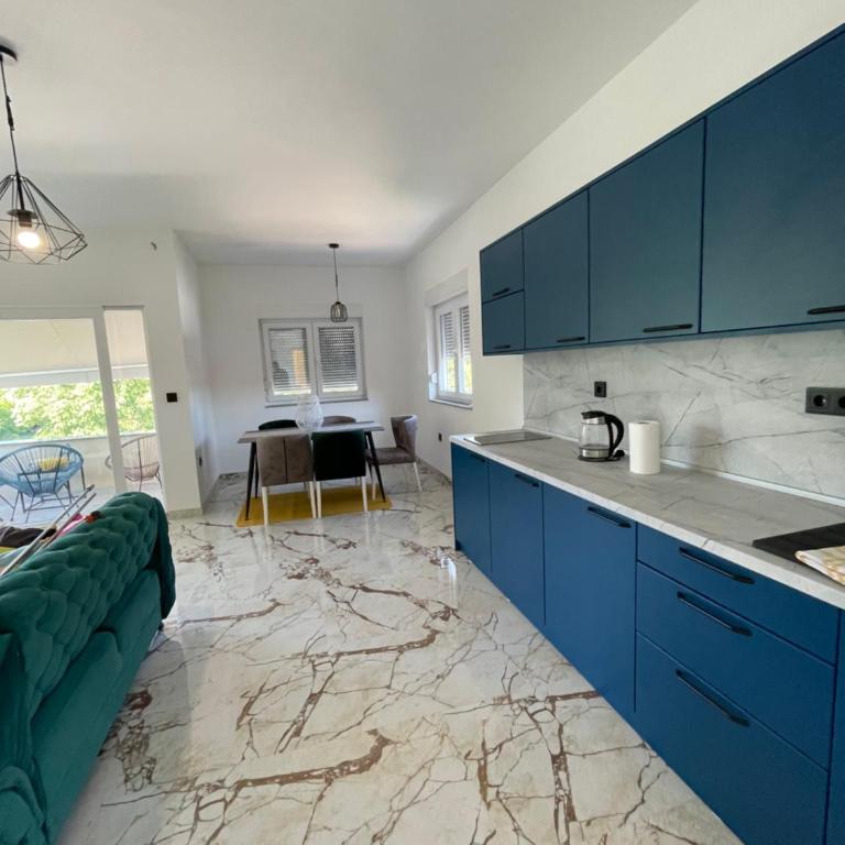Apartment Vila Tara - Two-Bedroom Deluxe Apartment with Balcony - 12