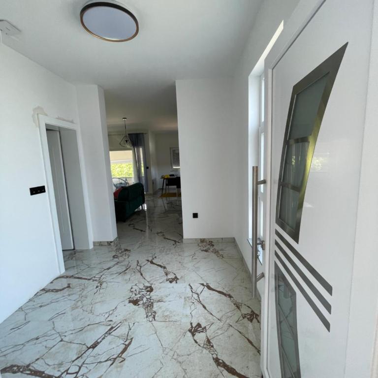 Apartment Vila Tara - Two-Bedroom Deluxe Apartment with Balcony - 8