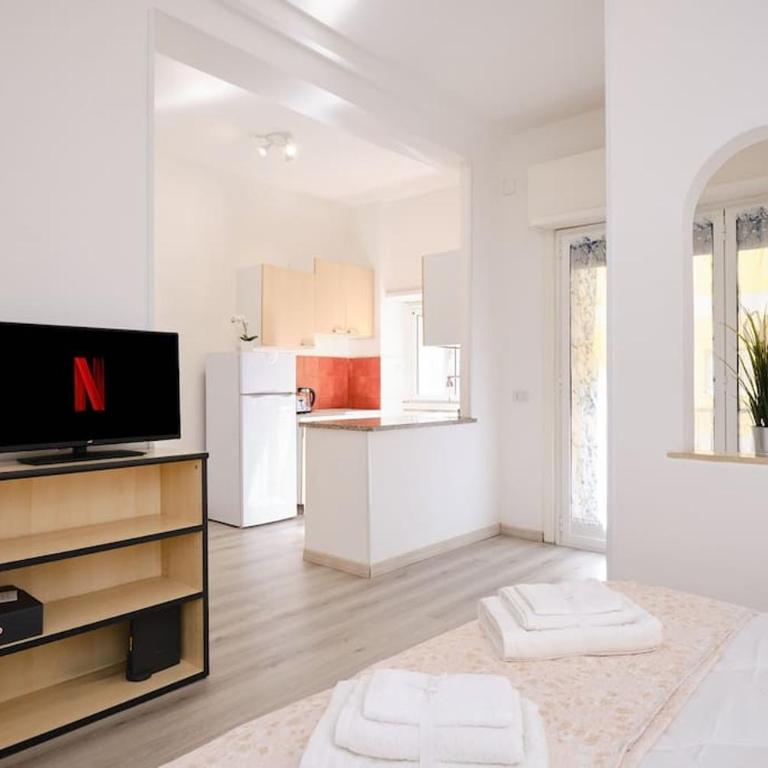 Tuscolana Blu Apartment - Grazioso Monolocale - Appartamento con 1 Camera da Letto - 15