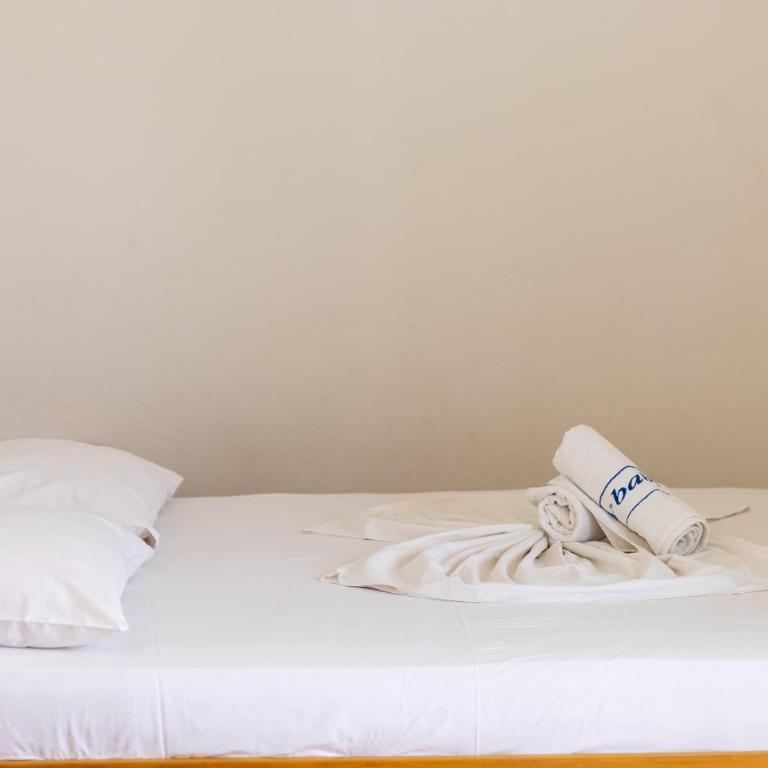 Tomi Guesthouse - Double or Twin Room with Garden View - 14