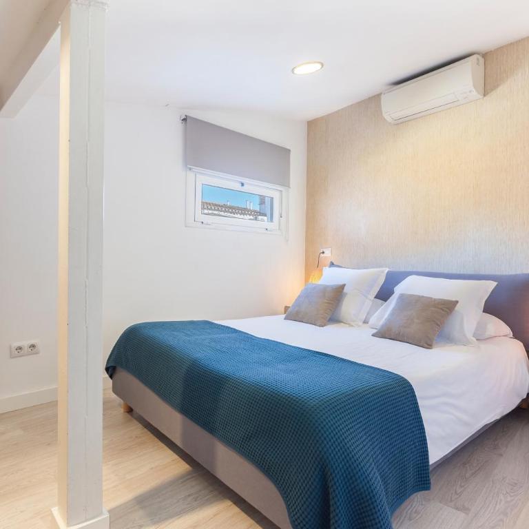 Lindo en Madrid - Four-Bedroom Apartment with Terrace - 14