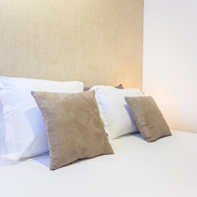 Lindo en Madrid - Four-Bedroom Apartment with Terrace - 21