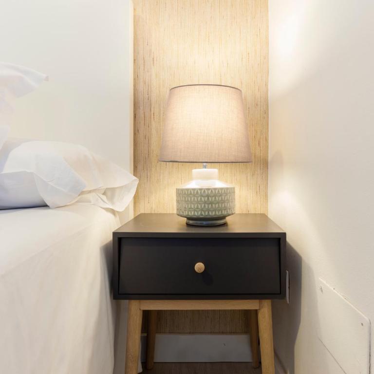 Lindo en Madrid - Four-Bedroom Apartment with Terrace - 20