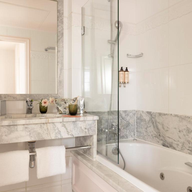 Hôtel Le Lavoisier & Spa - Chambre Double Supérieure avec Accès au Spa - 1