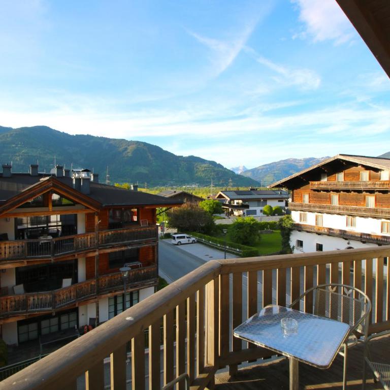 Apartment Peter-Adler Resort - One-Bedroom Apartment with Balcony and Mountain View - 5