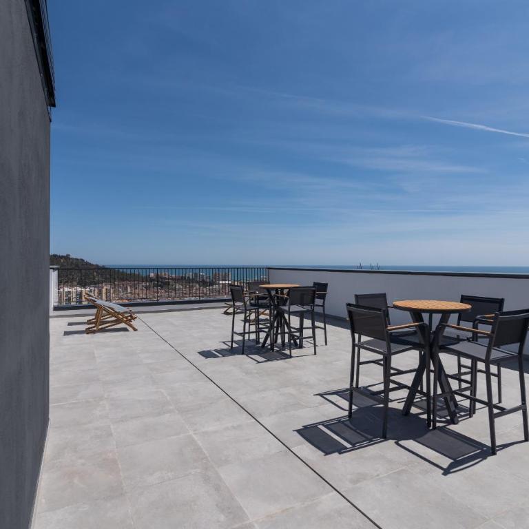 Málaga Urban Sky 12º - Apartamento Deluxe de 2 dormitorios con vistas al jardín - 18