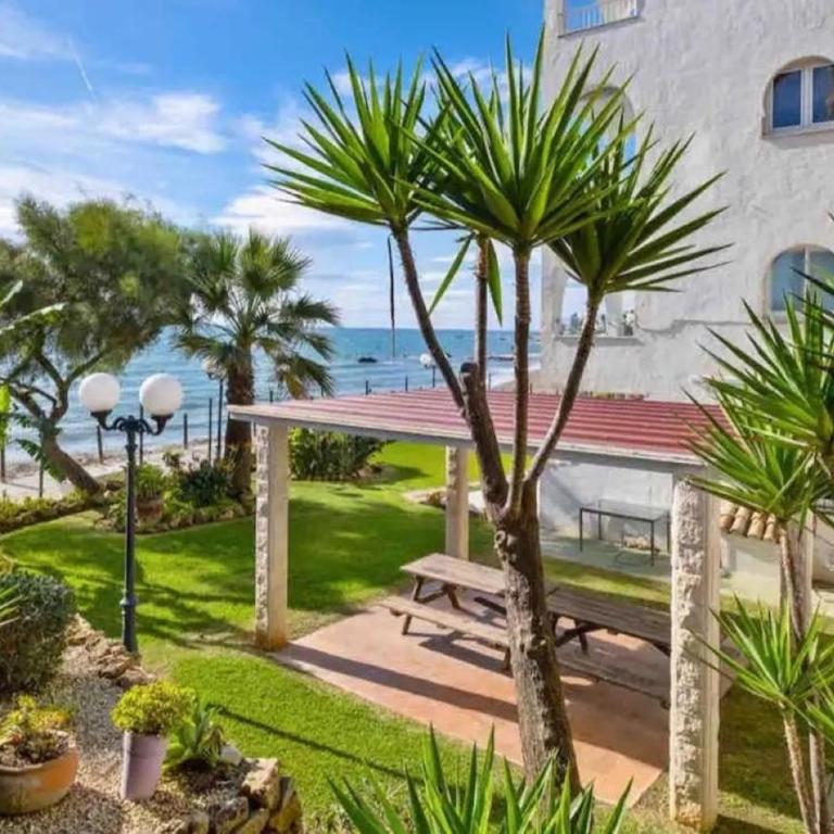 Apartment AGUAMARINA on the beach front - Apartamento de 2 dormitorios - 20