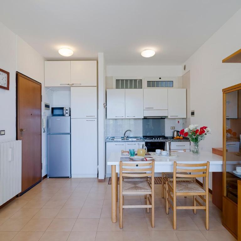 GuestHost - Into the Green! Bordighera Garden House - Apartment mit 2 Schlafzimmern und Aussicht - 9