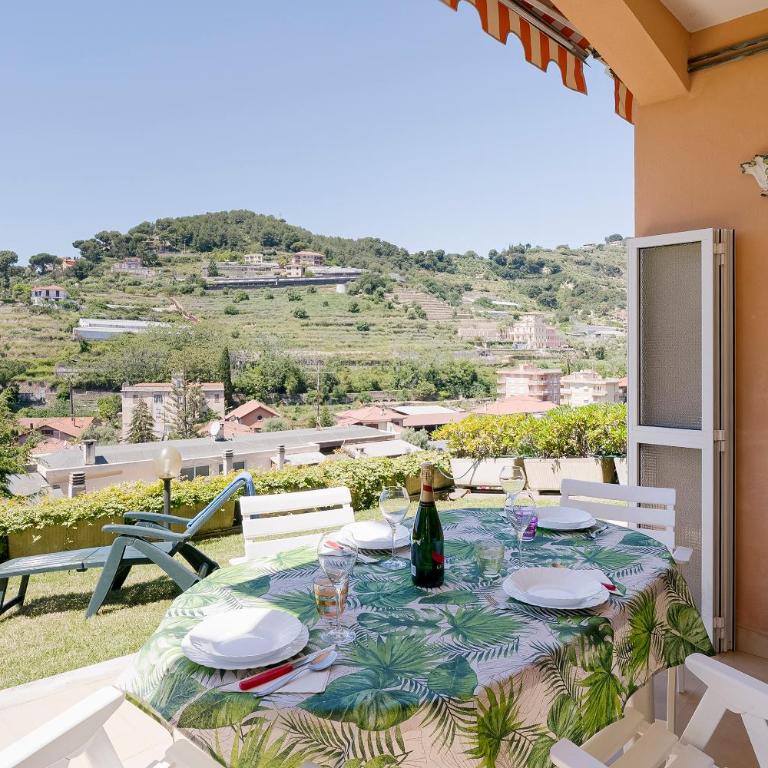 GuestHost - Into the Green! Bordighera Garden House - Apartment mit 2 Schlafzimmern und Aussicht - 1