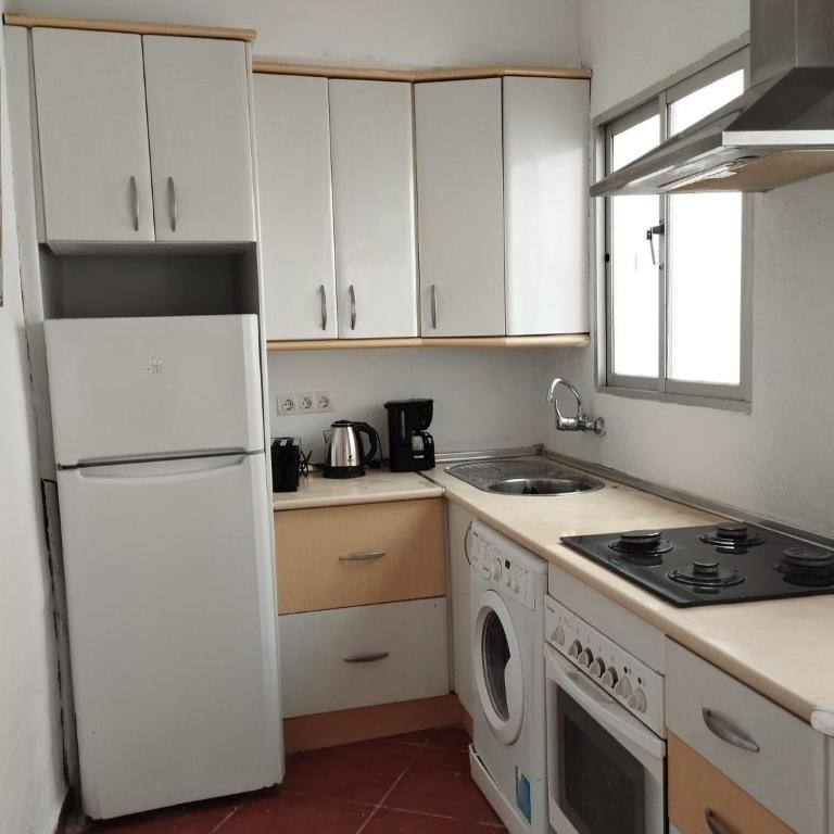 Casa Lagunillas Ensuite - Four-Bedroom Vacation Home - 1