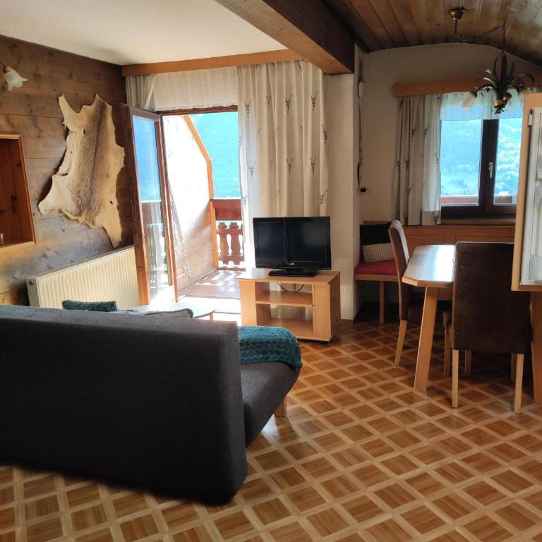 Haslinggut - Two-Bedroom Apartment - 12
