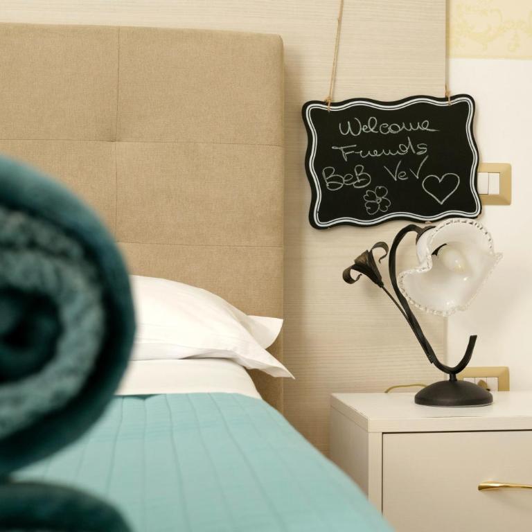 V&V Suite & Breakfast - Camera Familiare Deluxe - 5