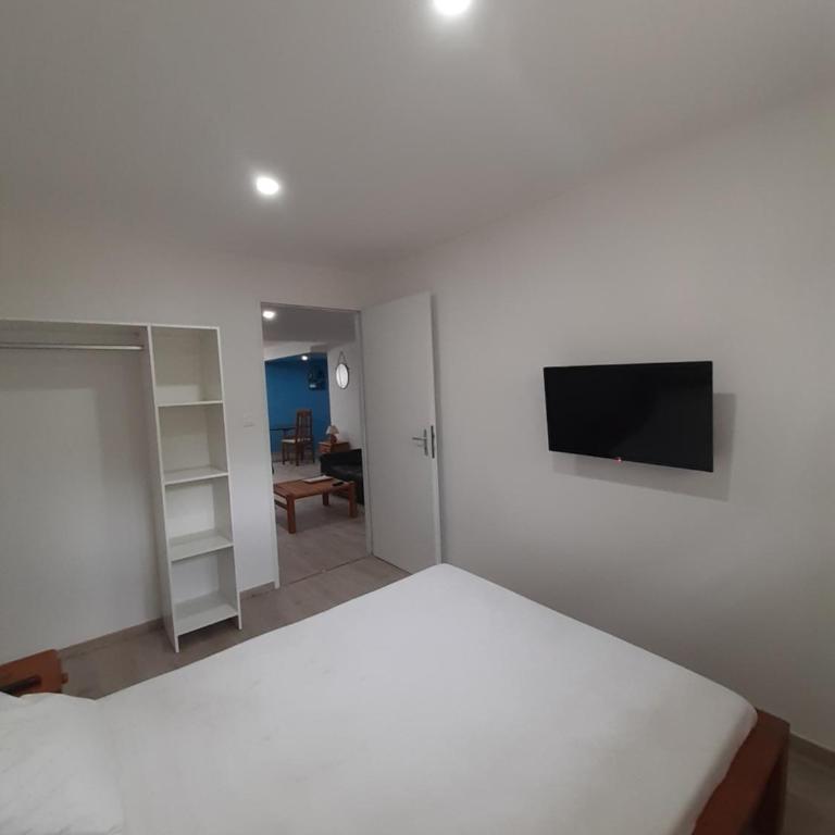 Appartement 50m2 rez de chaussée en plein centre ville garage gratuit - Appartamento con 2 Camere da Letto - 7