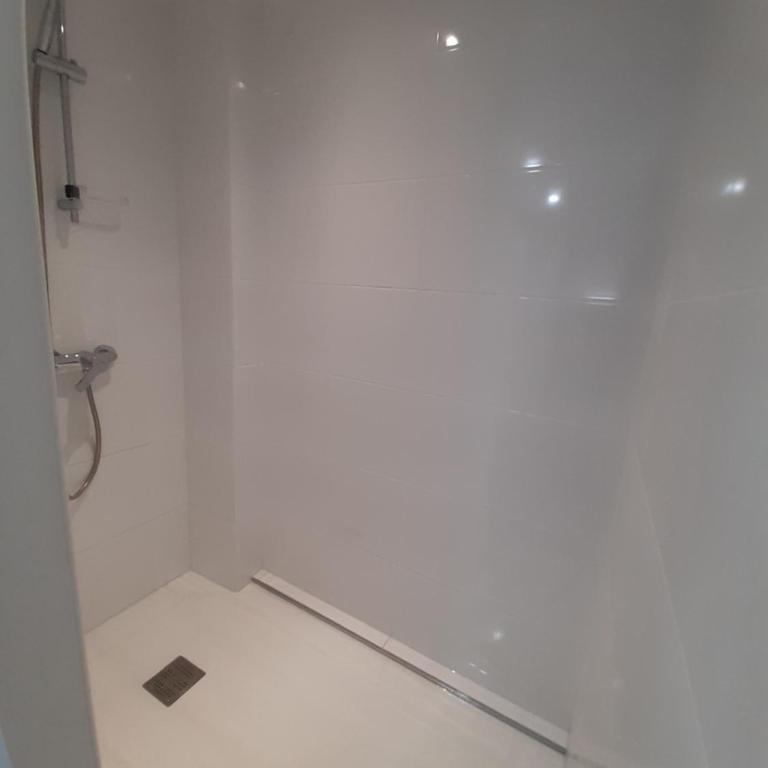 Appartement 50m2 rez de chaussée en plein centre ville garage gratuit - Appartamento con 2 Camere da Letto - 13