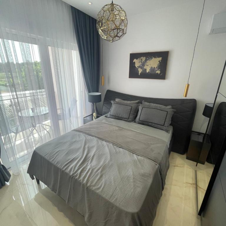 Apartments Amira - Double Room with Balcony - 2