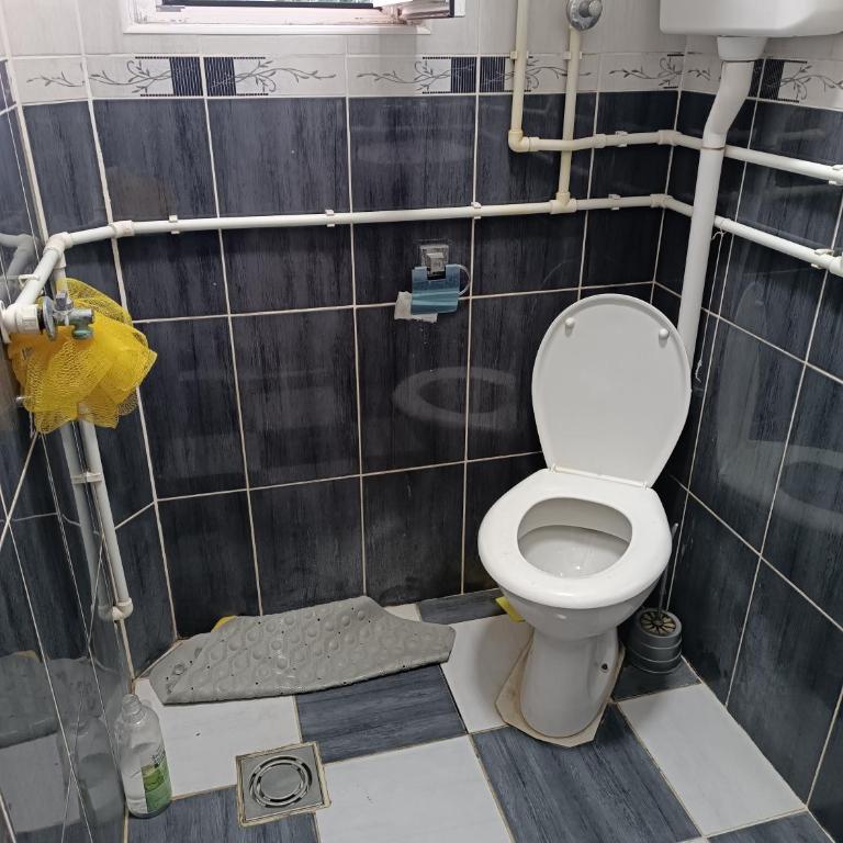120 euro 3 people can stay - Apartman sa 2 Spavaće Sobe - 2