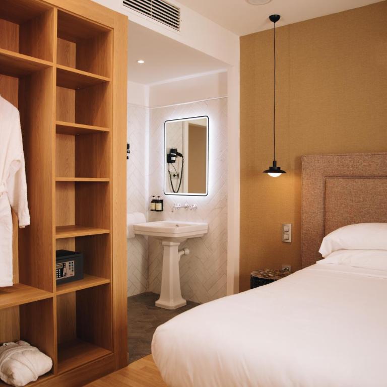 H La Paloma Boutique - Executive Double Room - 1