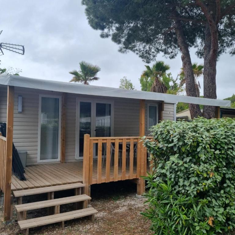 Mobil-home 6-8 pers 3ch-2sdb Camping Les Sables d'Or - Mobile Home - 1