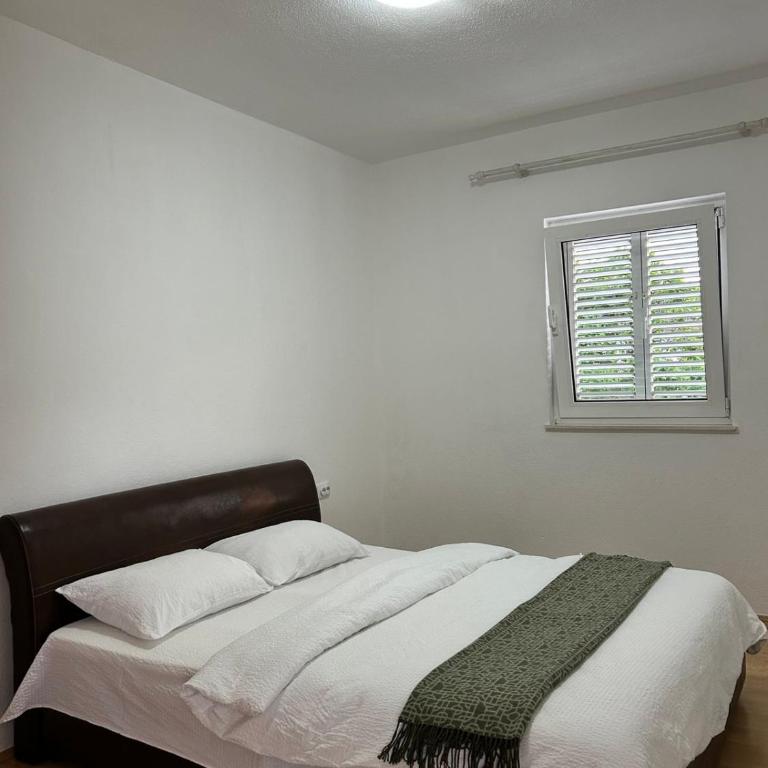 Apartmani Andrić - Stylish & Peaceful Apartment with Free Parking - 10 min Walk to Old Town - Vikendica - 4