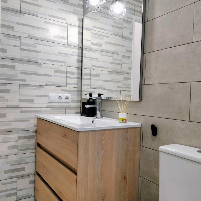 Tarragona City- Beach-Port aventura - Apartamento de 2 dormitorios - 11