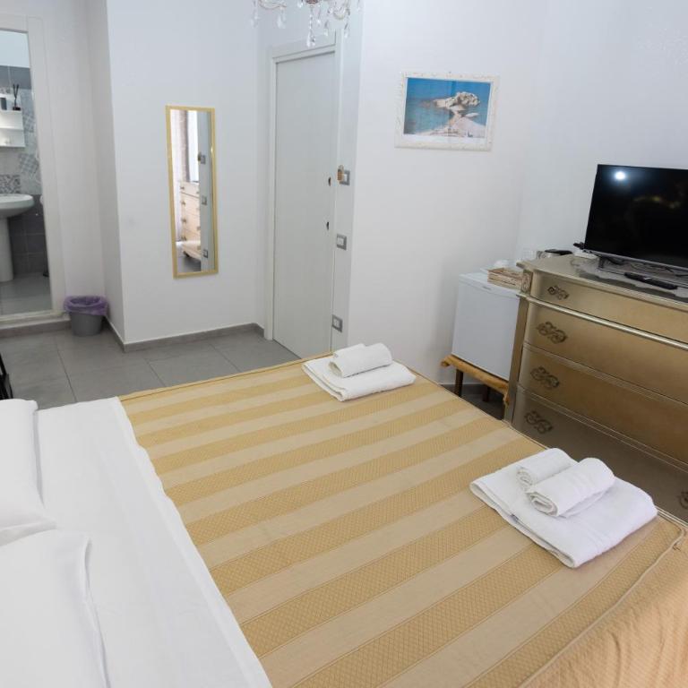 Residenza Luce Sul Mare - Double Room with Balcony and Sea View - 26