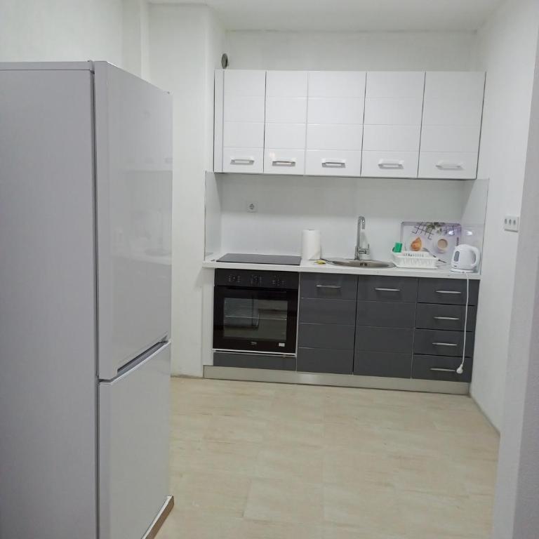 Apartmani MB Sarajevo - Deluks Apartman sa 2 Spavaće Sobe i Balkonom - 6