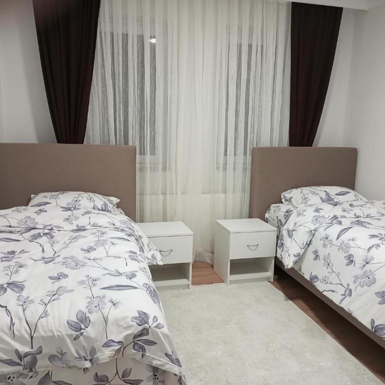 Apartmani MB Sarajevo - Deluks Apartman sa 2 Spavaće Sobe i Balkonom - 9