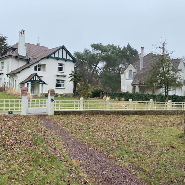 VILLA TOUQUETTOISE HELAND , 4 Étoiles , piscine chauffée - Villa - 53