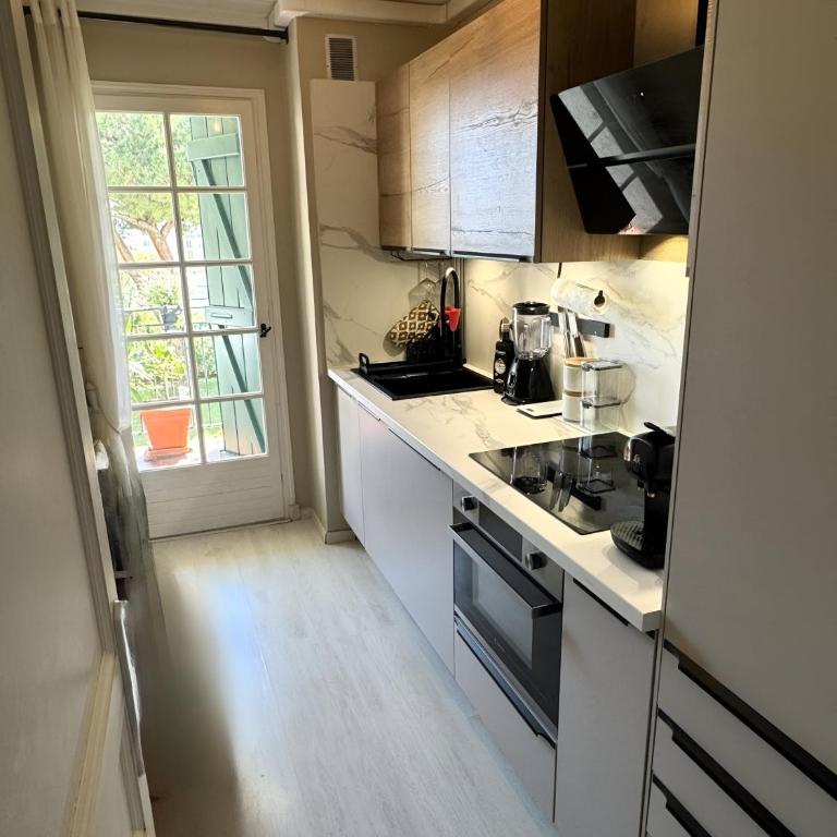 Superb apartment in provenzal residence with pool - Apartment mit 1 Schlafzimmer - 5