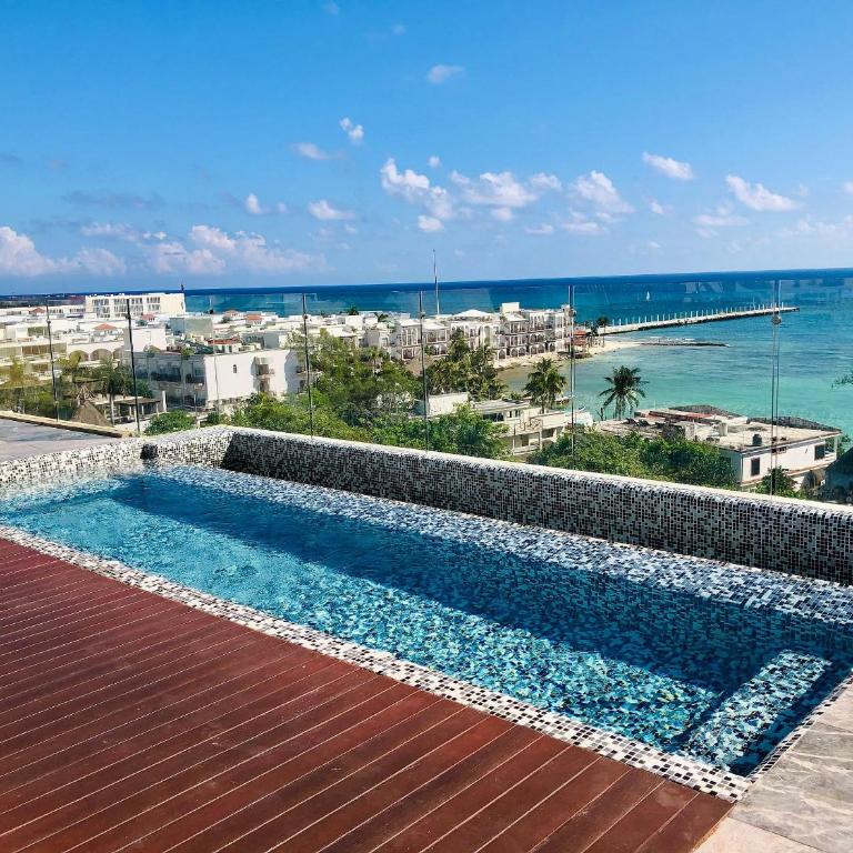1 block from beach 2BR pool ocean view - Apartment - 27