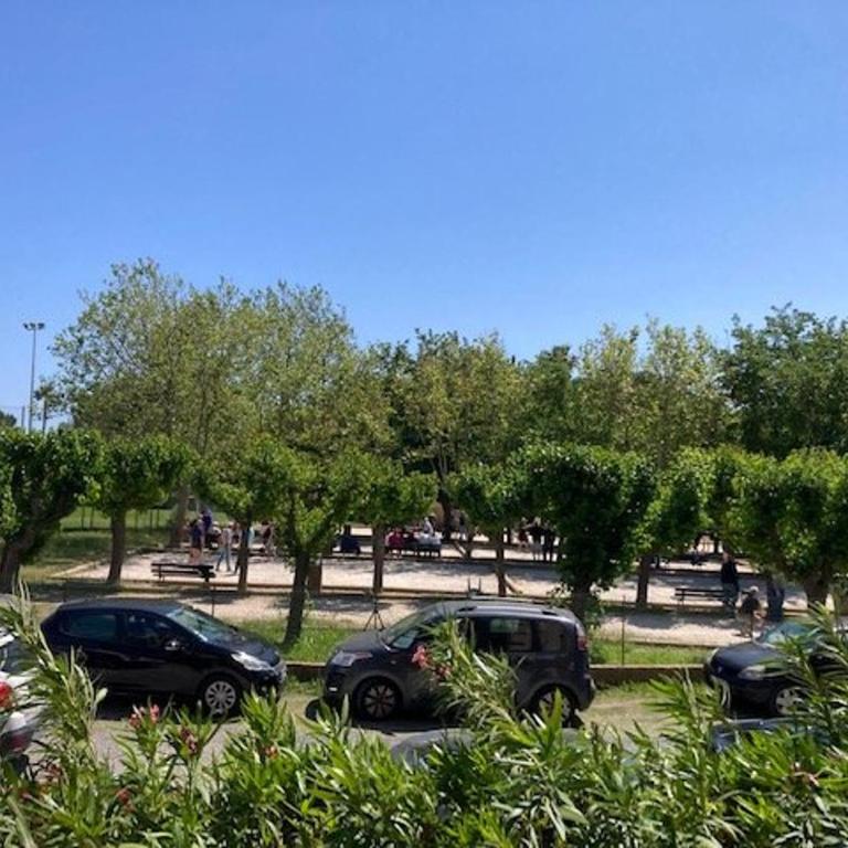 Studio climatisé au Lavandou avec parking, terrasse ensoleillée pour 4 - FR-1-308-198 - Studio - 2