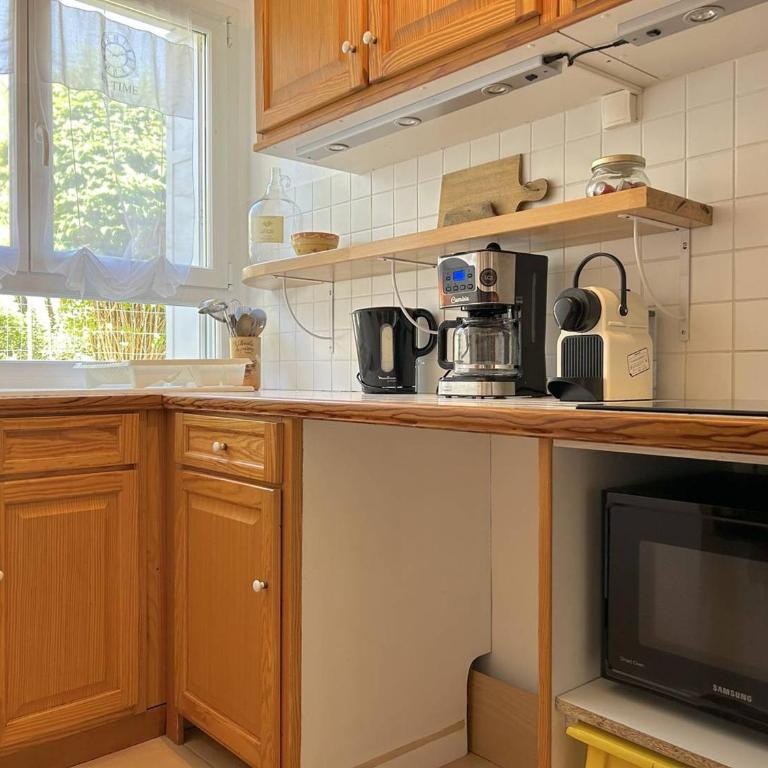 Appartement calme, 500m plage, 4 couchages, parking inclus - Bormes Les Mimosas - FR-1-251-831 - Apartment - 11