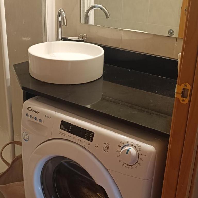 APPART STANDING 2 chambres 2SDB clim PISCINE PARKING WIFI TERRASSE 21m2 LOCAL VELO Port-Aventura, plage, centre - Apartamento de 2 dormitorios - 3