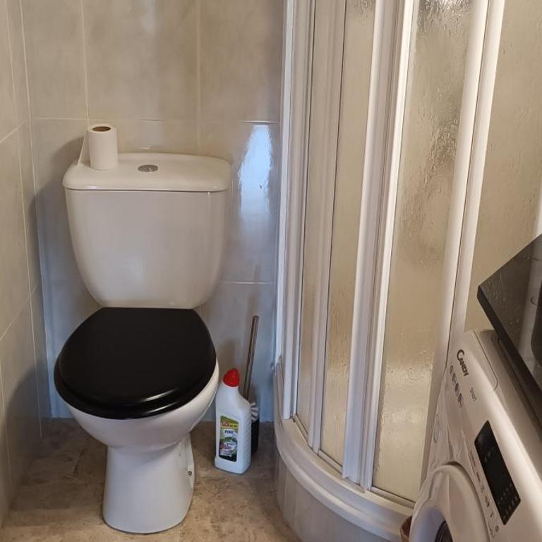 APPART STANDING 2 chambres 2SDB clim PISCINE PARKING WIFI TERRASSE 21m2 LOCAL VELO Port-Aventura, plage, centre - Apartamento de 2 dormitorios - 18