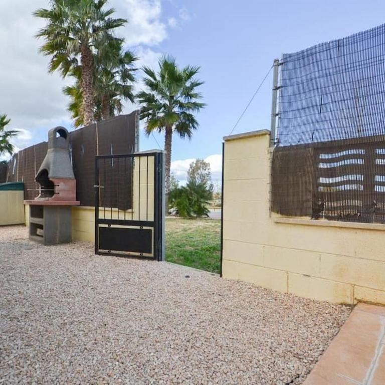 Blaumar - Three-Bedroom House - 15