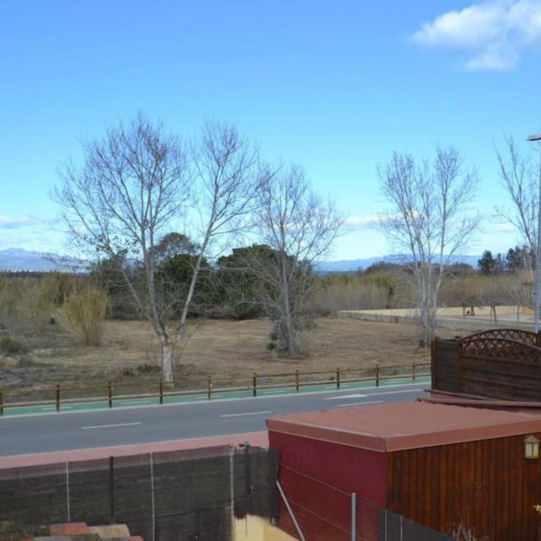Blaumar - Three-Bedroom House - 25