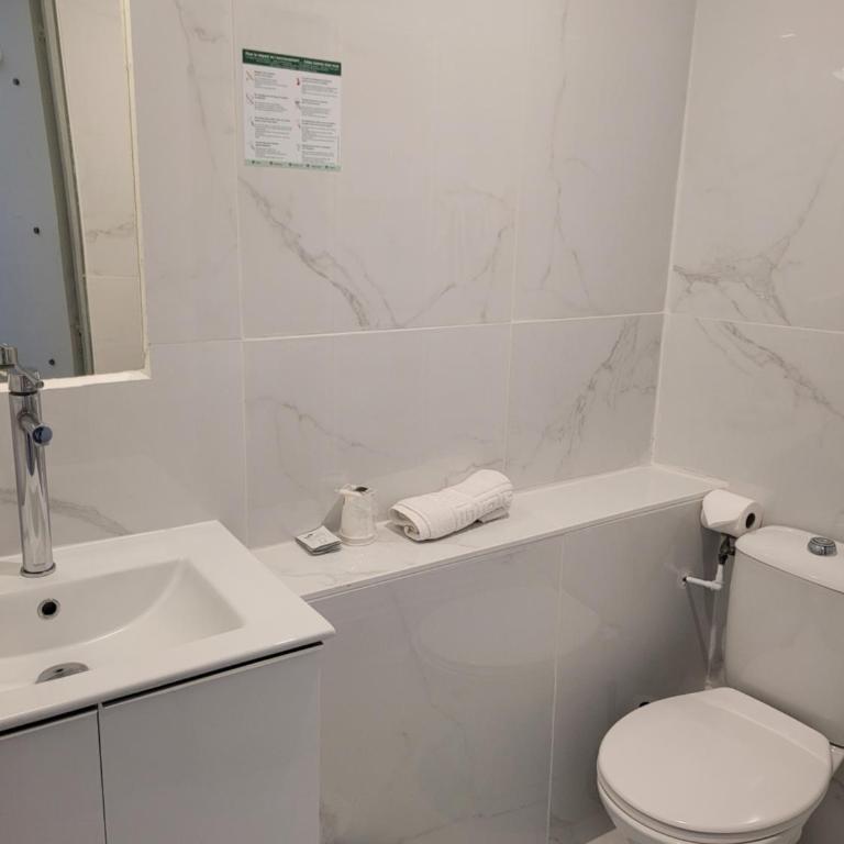 Hôtel Boquier, Avignon Centre - Twin Room with Access By Stairs - 1