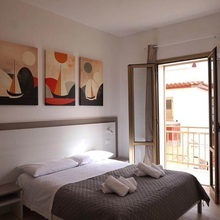 La Scala del Moro Rooms - Dolce Risveglio - Camera Matrimoniale con Balcone - 1