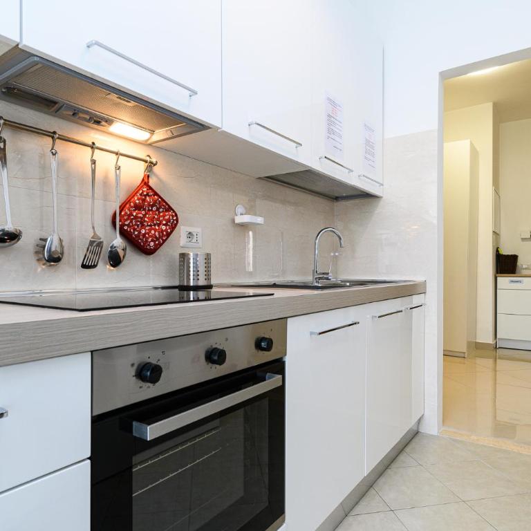 Guest House Le Quattro Stagioni - Dreibettzimmer mit eigenem Bad - 16