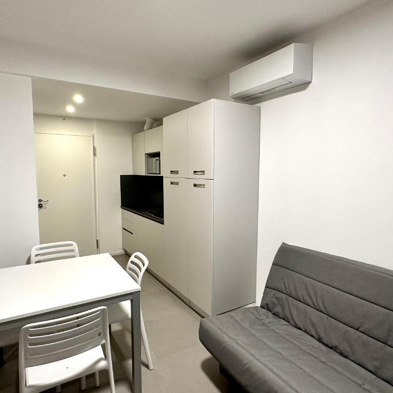 Nuovo condominio con piscina e garage - Appartamento con 1 Camera da Letto - 11
